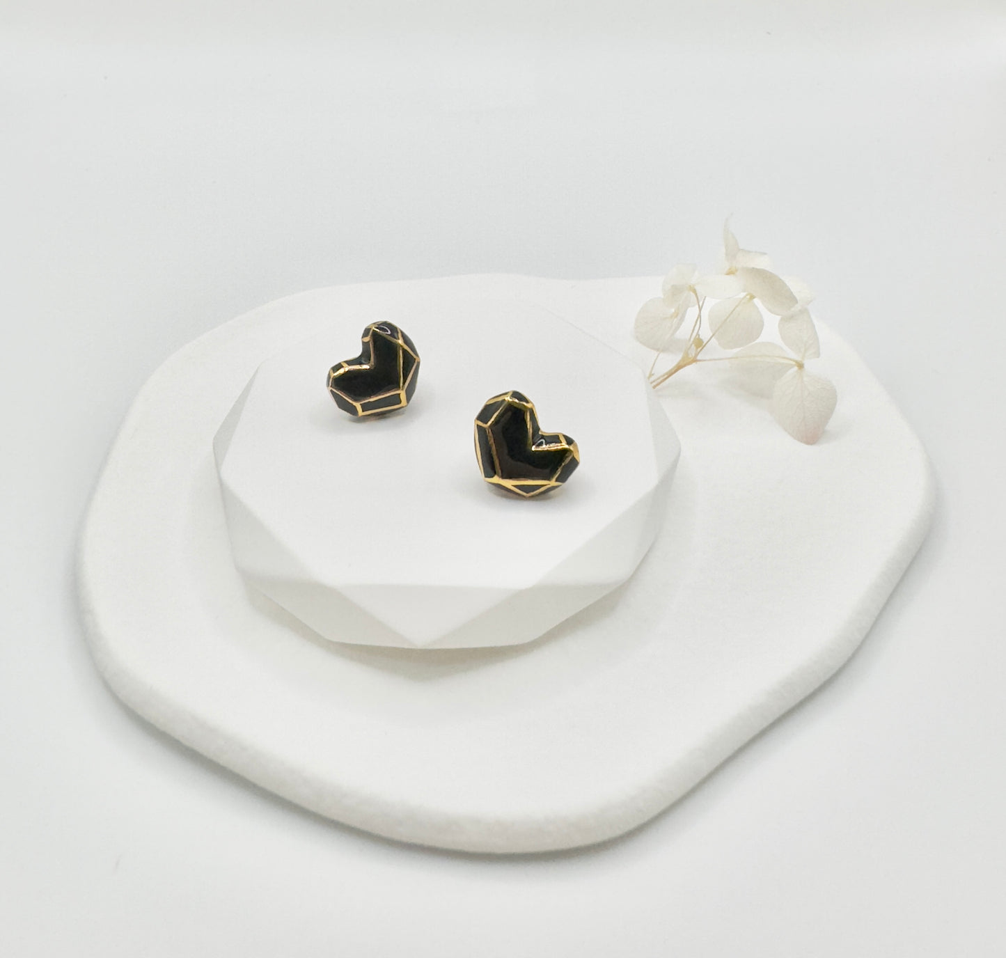 Heart Button Porcelain Earrings - Black