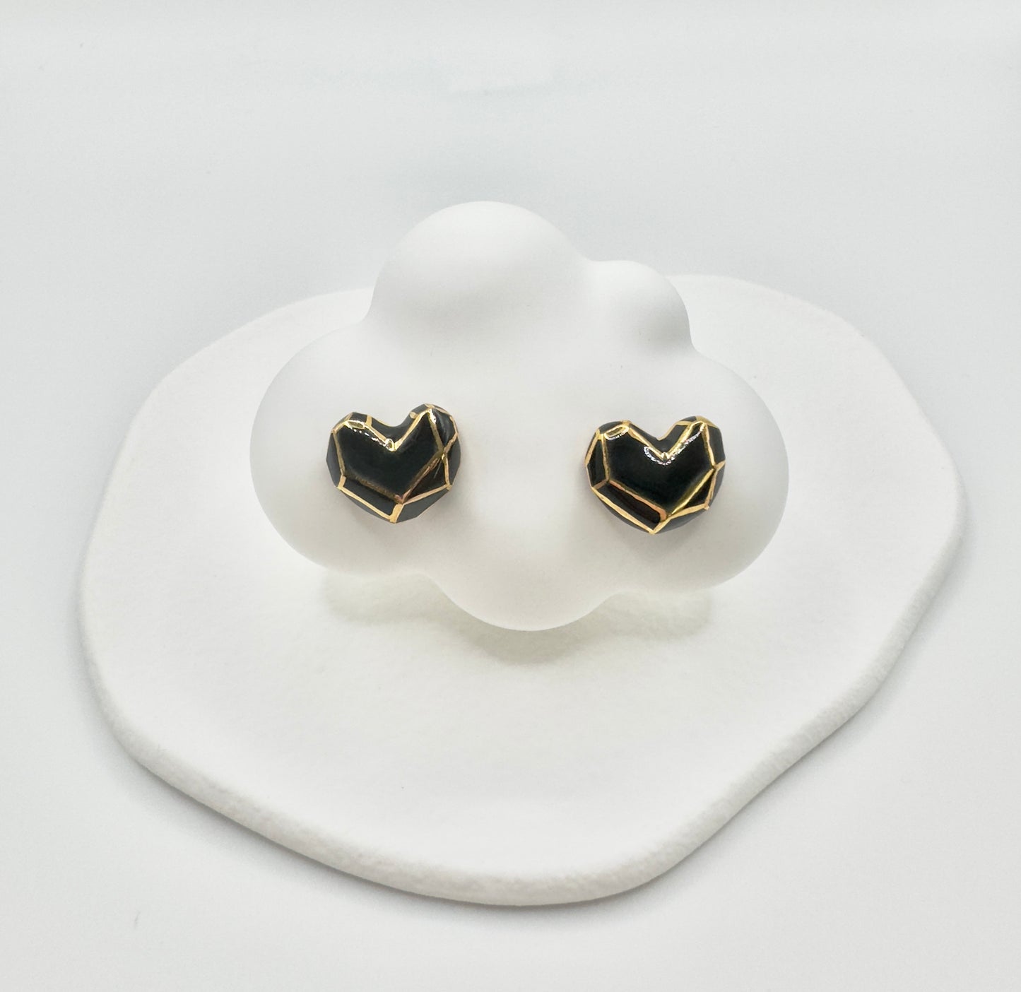 Heart Button Porcelain Earrings - Black