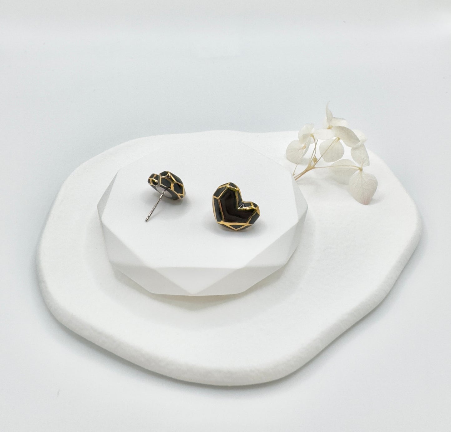 Heart Button Porcelain Earrings - Black